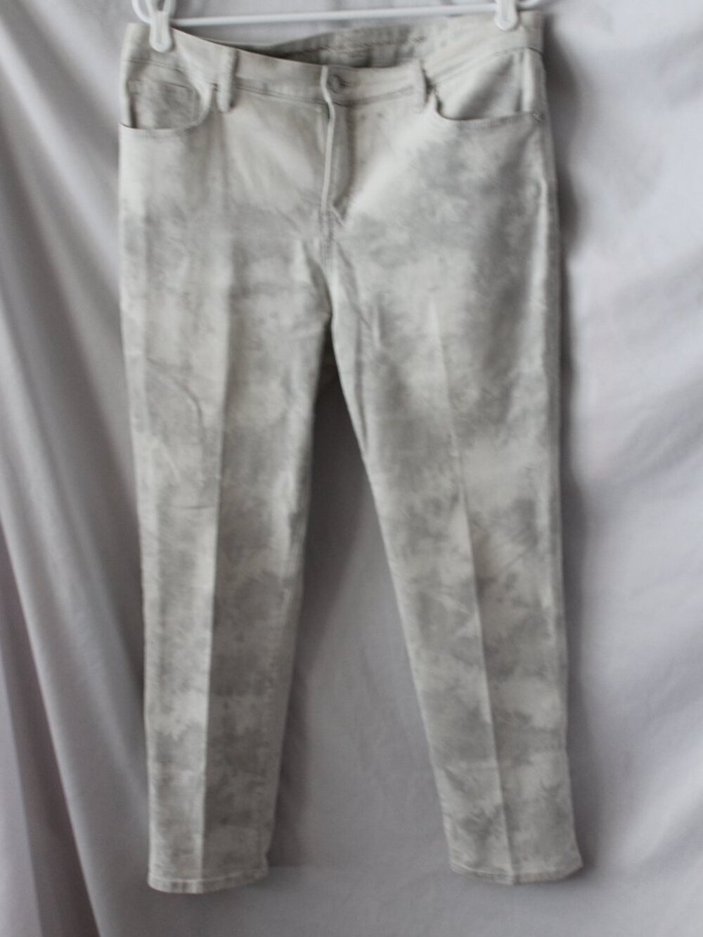 Chico's So Slimming Tie Dye Jeggings